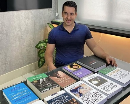 O que é o PIX? Consultor financeiro César Karam explica nova modalidade de transferência bancária