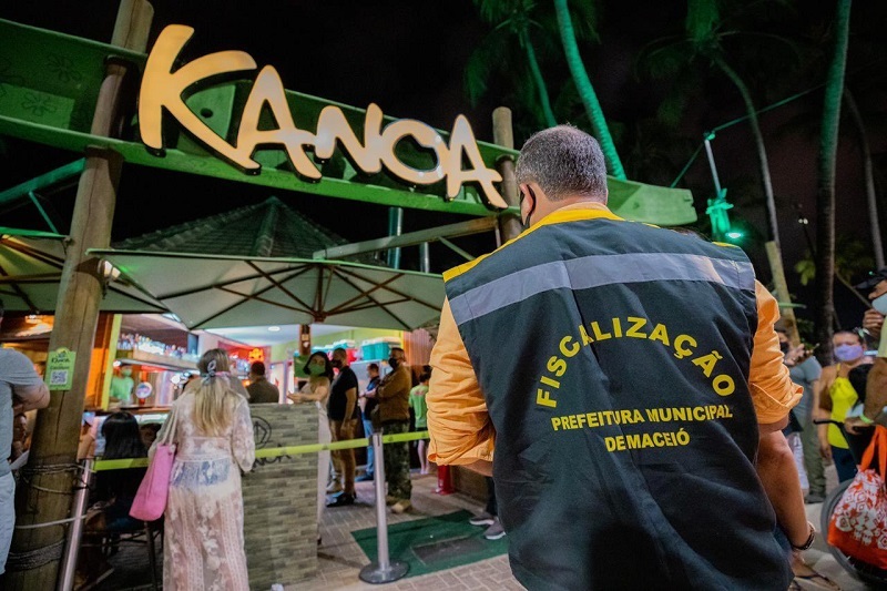 Covid-19 - Maceió anuncia estagiários da Saúde para atuarem na fiscalização sanitária