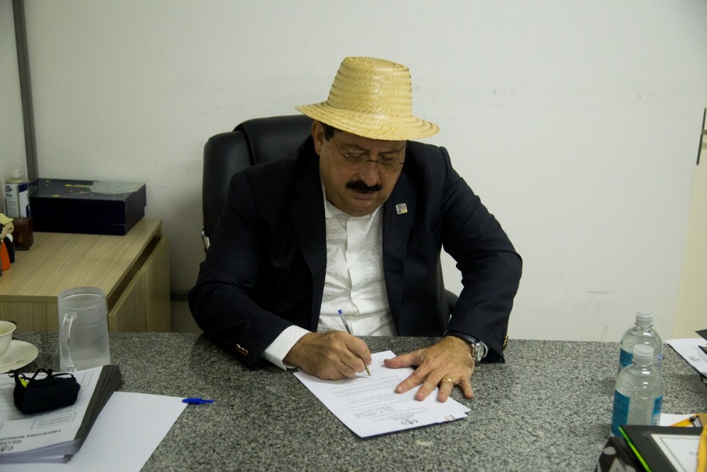 Educação de Rio Largo comemora com anúncio da liberação do 15º salário