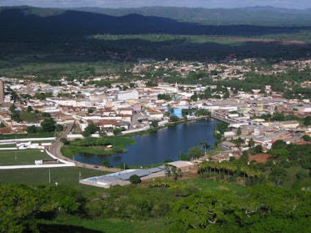 Prefeito Júlio Cezar anuncia mais de mil cisternas para Palmeira dos Índios