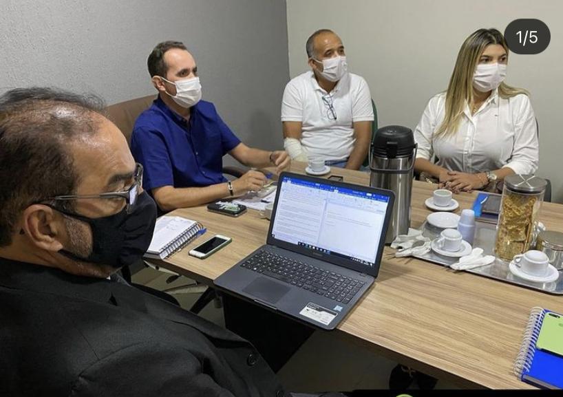 Três prefeitos sertanejos se unem na busca de estratégia para combater pandemia em seus municípios  