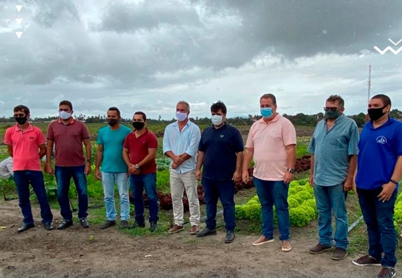 Em Porto de Pedras/AL agricultores comemoram apoio e incentivos da Prefeitura