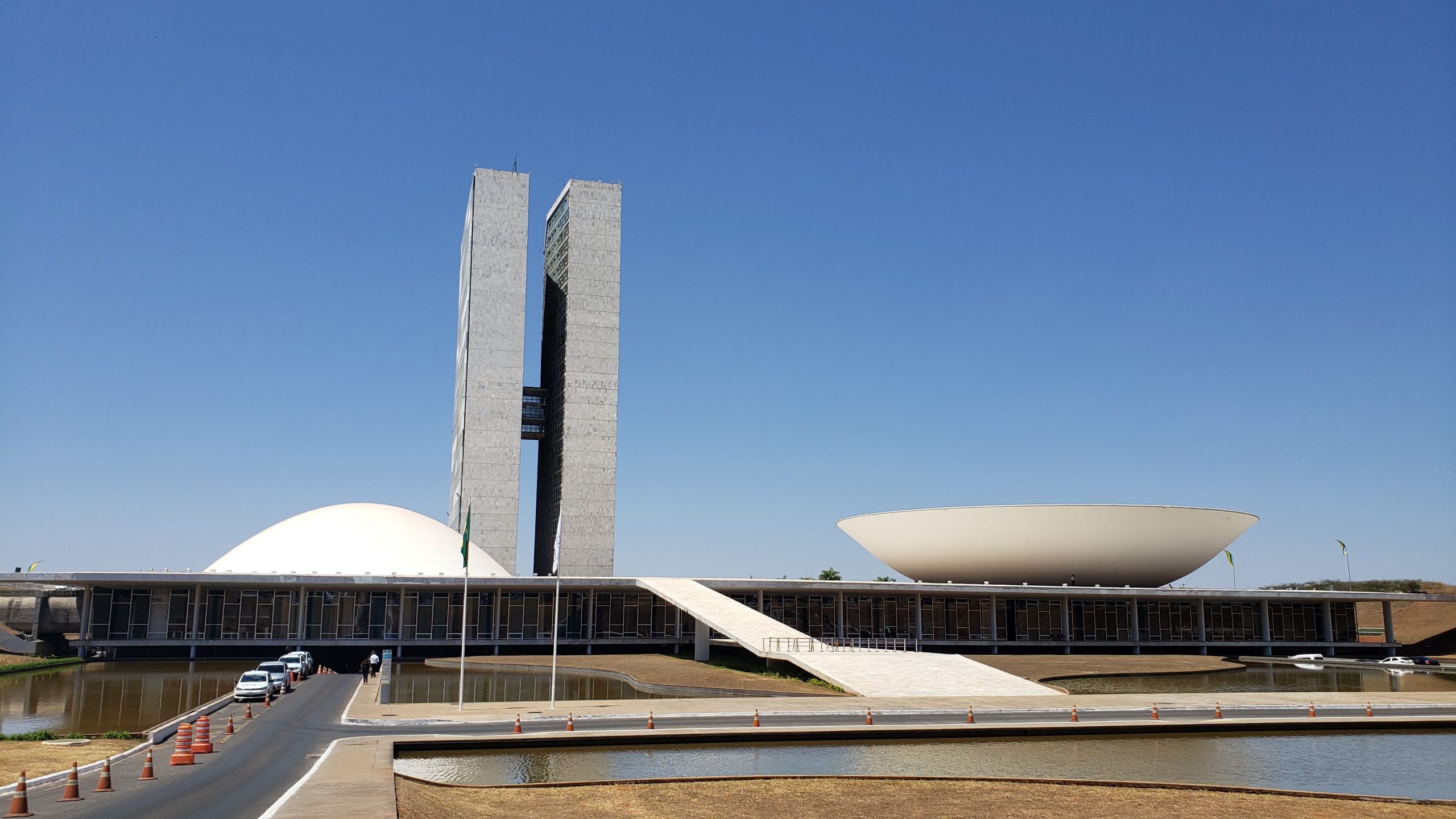 Acredite: Brasil é o país que mais gasta com partidos, diz estudo