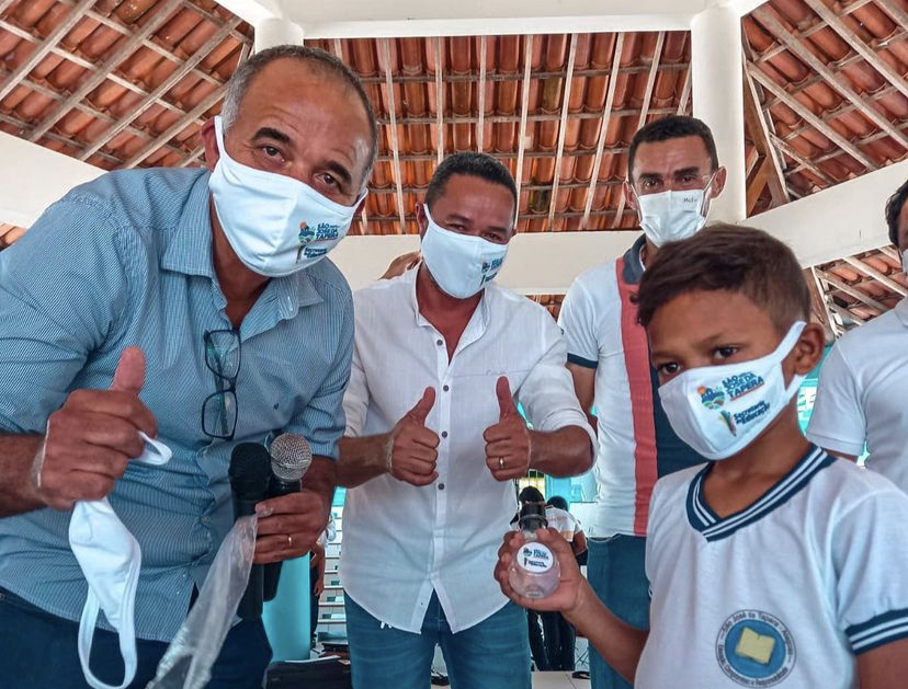 Estudantes de São José da Tapera comemoram retorno às salas de aulas nesta segunda-feira