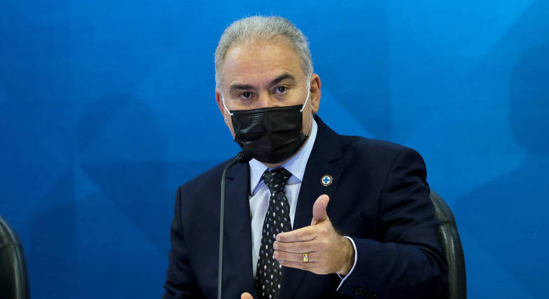 Ministro da Saúde, Marcelo Queiroga, está com Covid-19, e será obrigado a ficar 14 dias nos Estados Unidos
