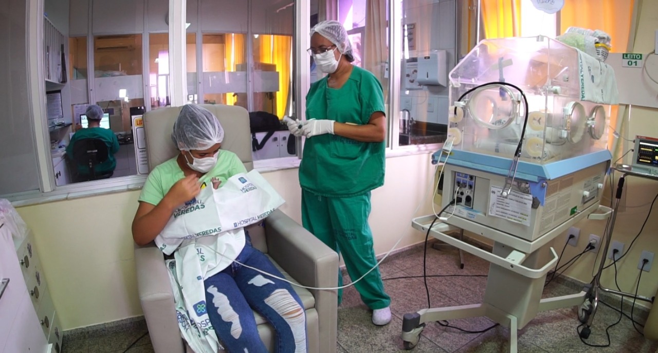 No Hospital Veredas moderno sistema de serviço ampara mães e bebês em UTI Neonatal