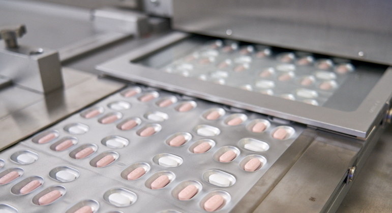 Agência Europeia aprova pílula anti-Covid da Pfizer para emergência
