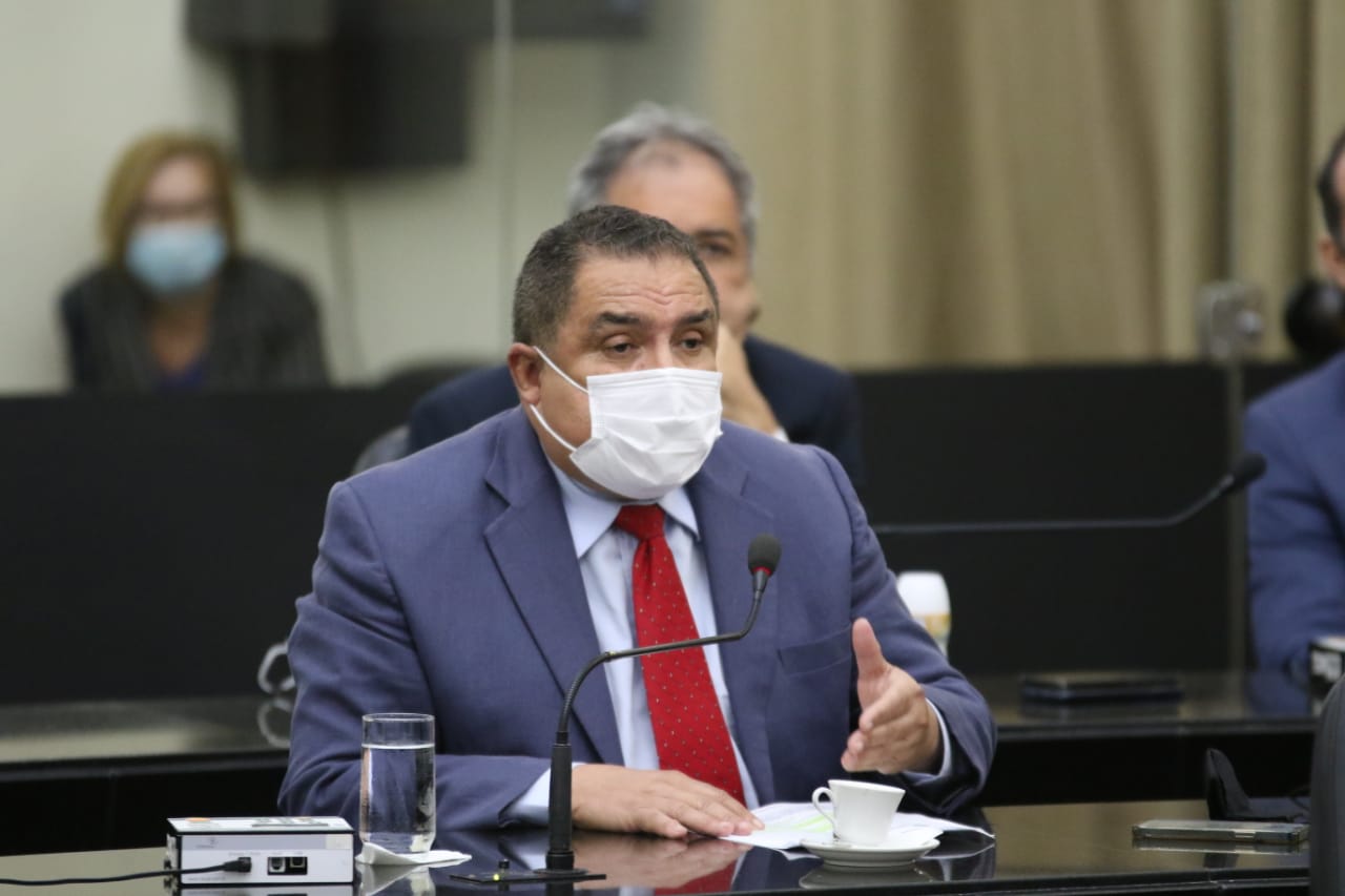 Sancionada lei do deputado Inácio Loiola que valoriza corretores de imóveis em AL