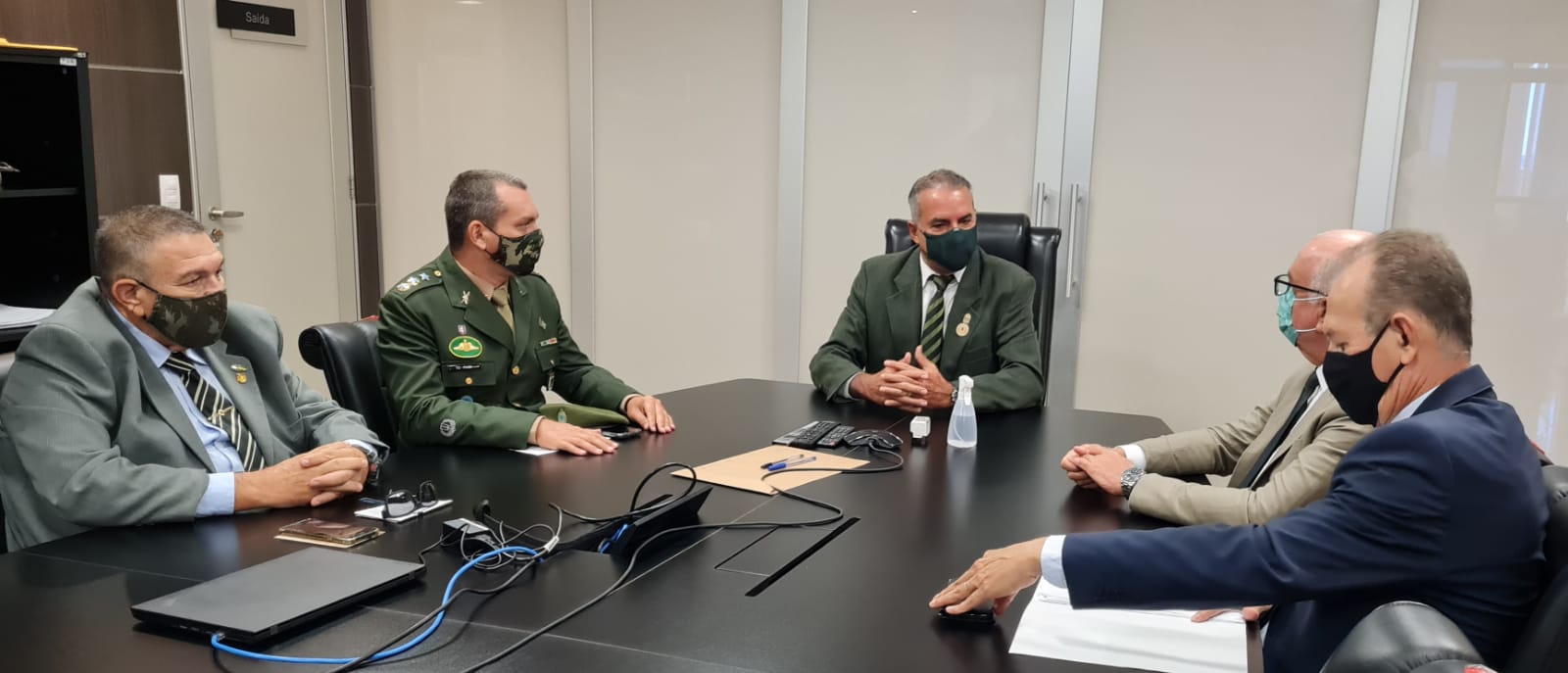 Juiz João Dirceu recebe no TJ/AL comandante do Exército em AL, Fábio Farias e Ademir Cabral