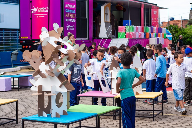 Expedição “Meninas Curiosas, Mulheres de Futuro” está em Maceió para público de 6 a 17 anos de idade