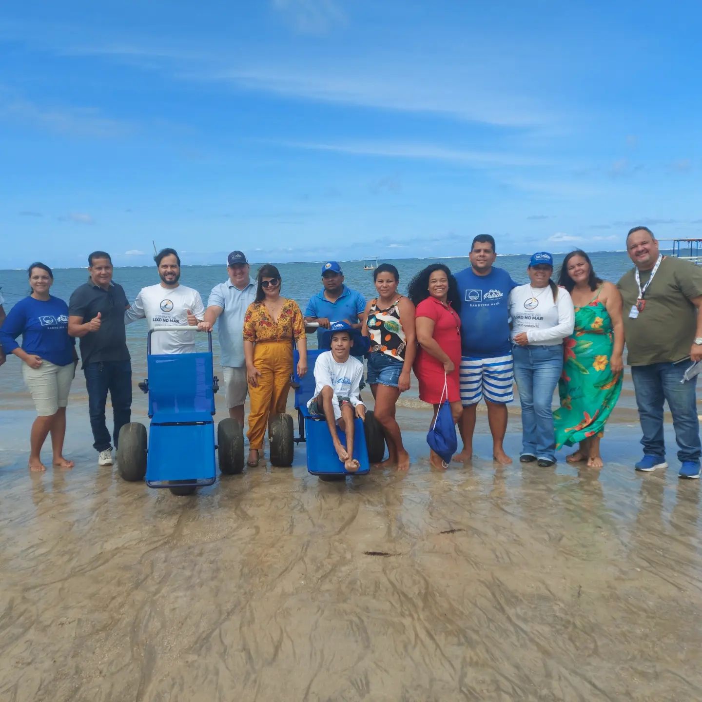 Em Porto de Pedras, graças a Prefeitura deficientes agora dispõem de cadeiras anfíbias para o banho de praia