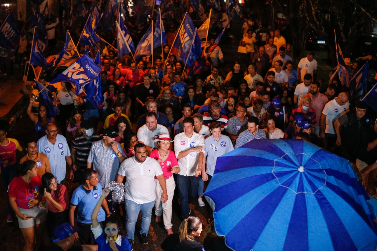Rui faz carreata em Maceió num dos bairros que recebeu grandes obras durante seu governo