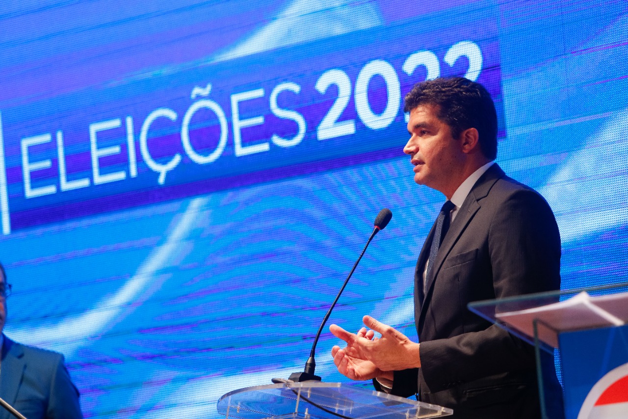 No debate Rui reafirma compromisso com as mulheres vítimas de violência em AL