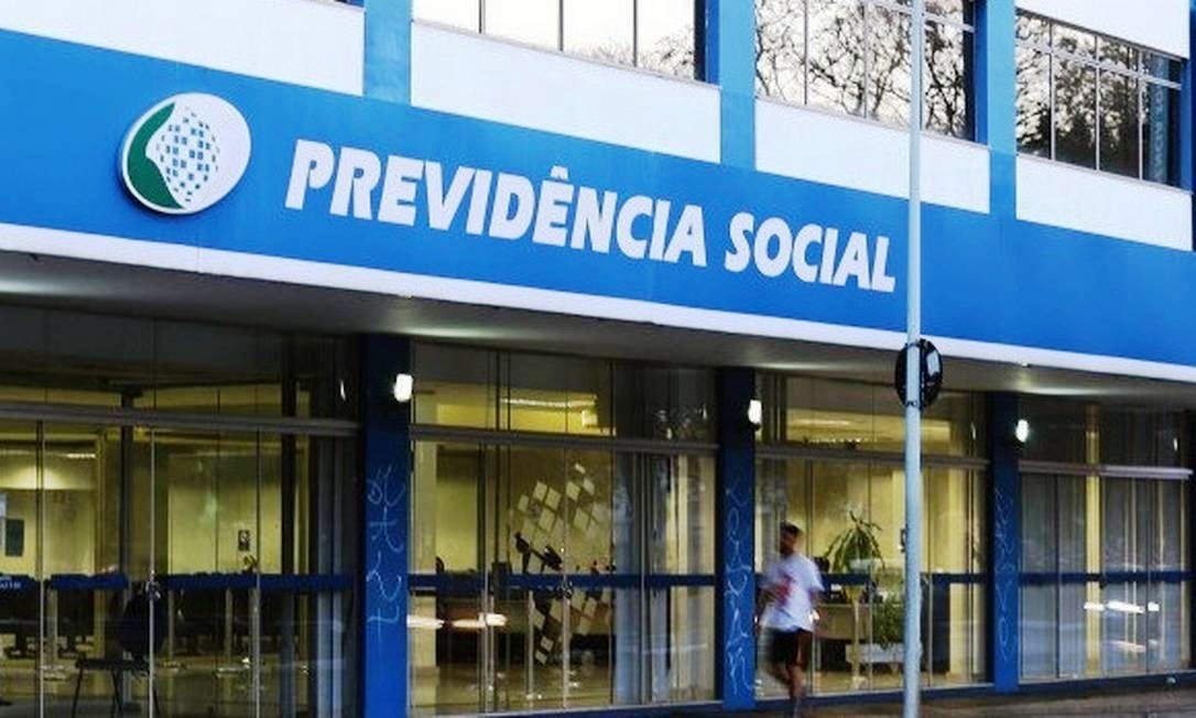 INSS abre concurso com mil vagas; salário inicial de R＄ 5.905,79.