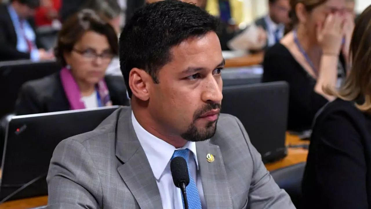 Rodrigo Cunha quer acabar com o pacto contra fome