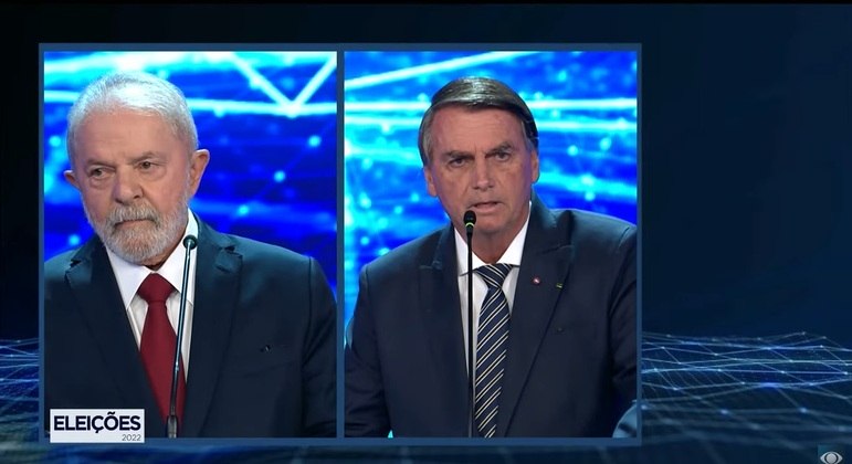 Questionado por Bolsonaro, Lula não responde quem indicaria para o Ministério da Economia