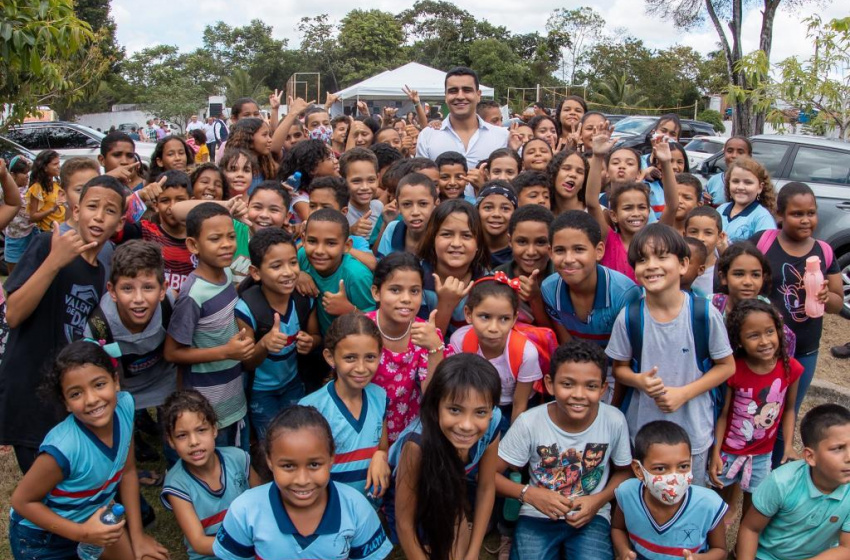 JHC assina Ordem de Serviço para construção de 3 ginásios poliesportivos na parte alta de Maceió