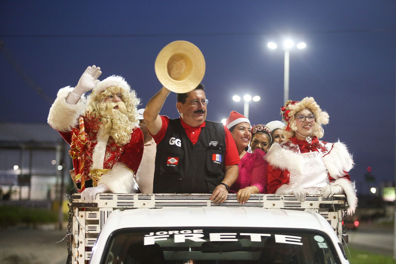 Rio Largo festeja chegada do Papai Noel marcando a abertura do seu Natal Luz 2022