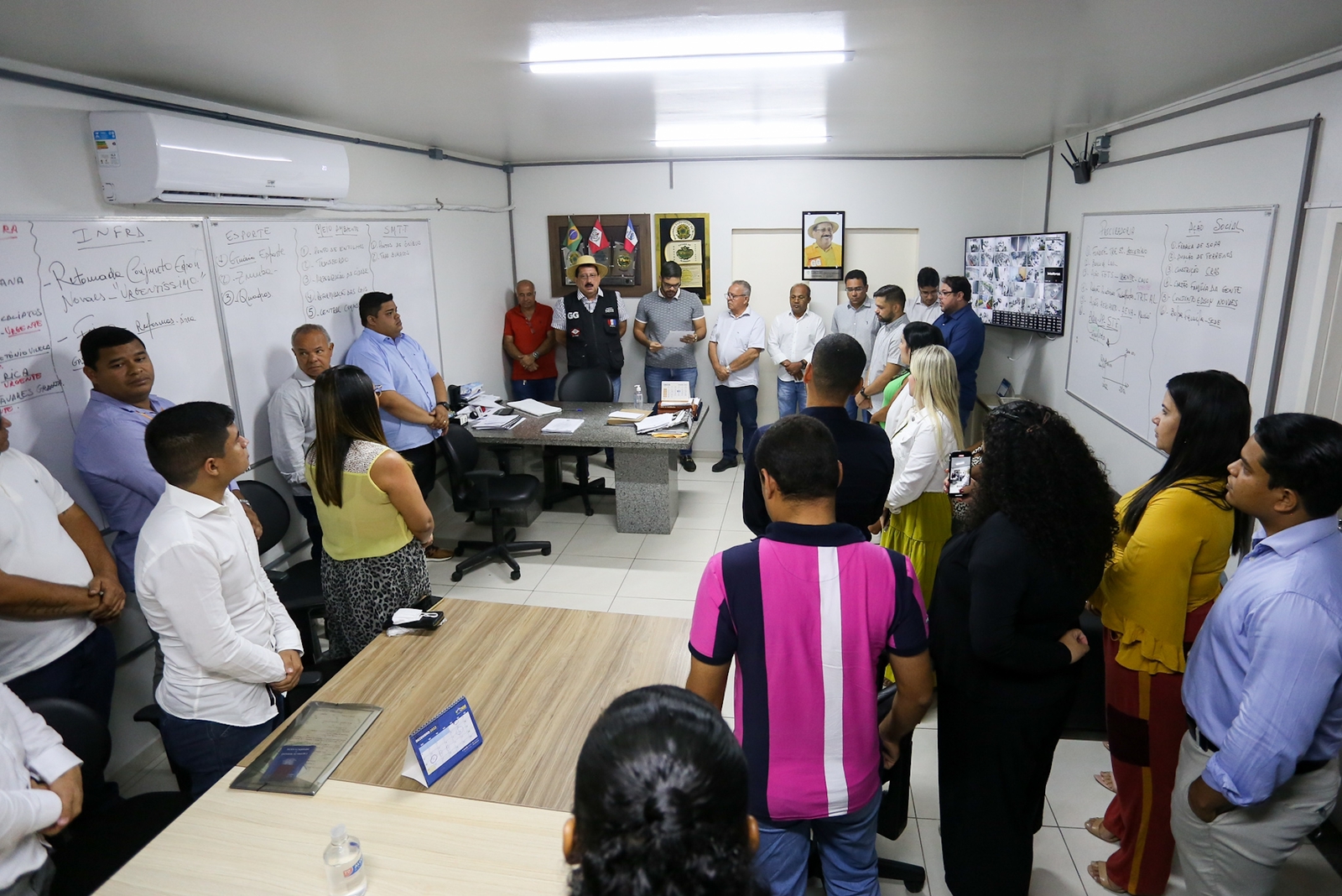 Prefeito de Rio Largo, Gilberto Gonçalves empossa novos servidores concursados