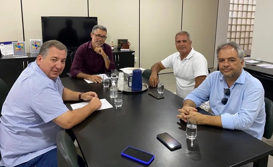 Prefeito  recebe apoio da Emater para incrementar, segundo ele; ainda mais  agricultura de Porto de Pedras