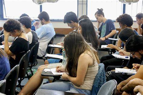 Com mais de 38 mil inscritos, provas do concurso de Marechal serão realizadas em 16 e 30 de abril