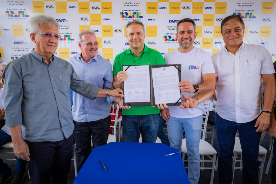 Ministro e governador  assinam convênio para recuperar várias rodovias em AL