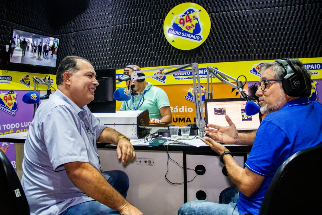 Em Palmeira/AL, Adeilson Bezerra concede entrevista destacando possibilidade de entrar ou não na disputa pela Prefeitura