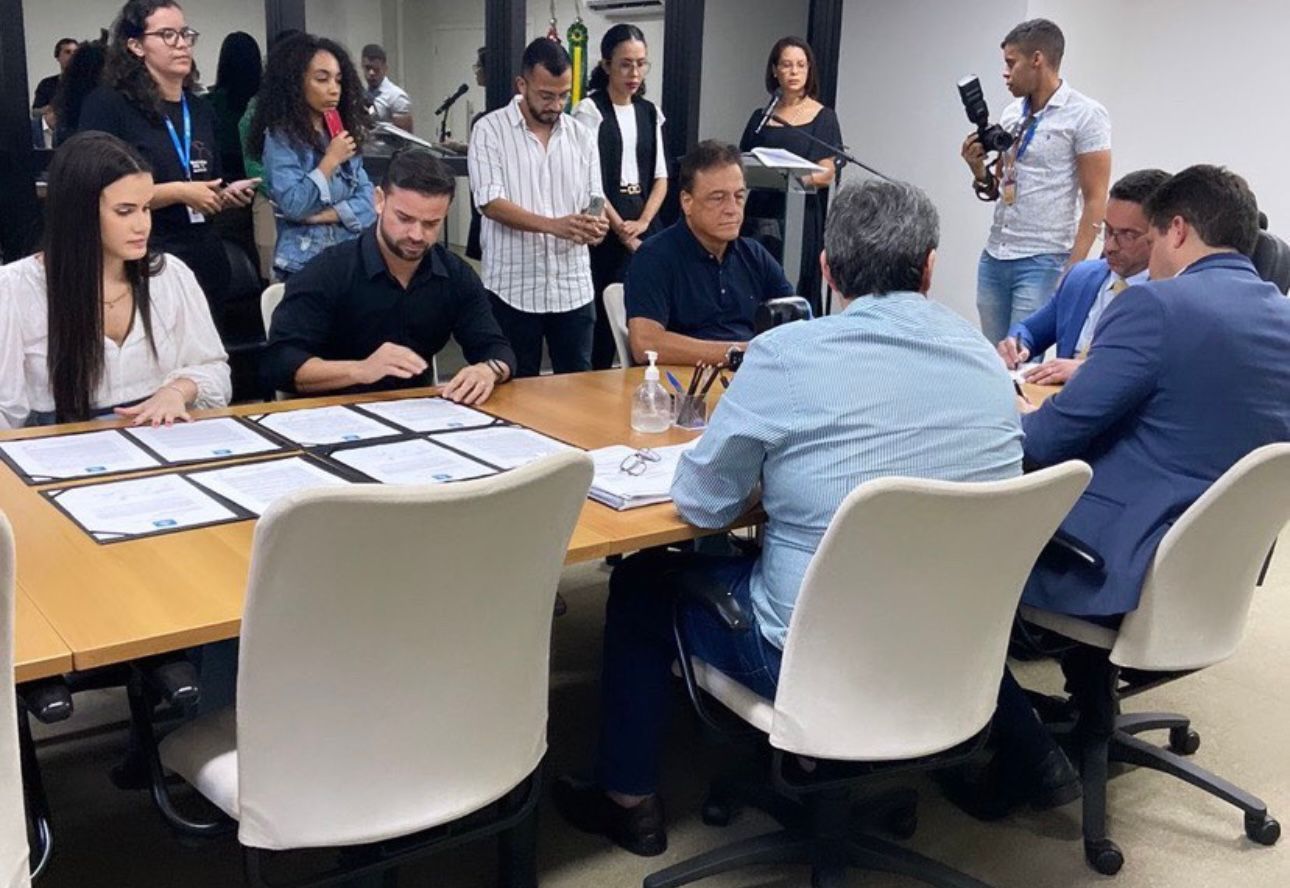 Deputado anuncia manifesto para homenagear Toroca com residencial que será construído em Maceió