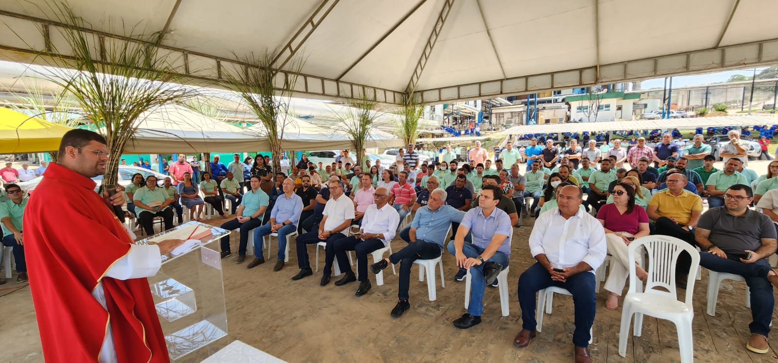 Usina Pindorama celebra sua tradicional missa visando abertura de mais uma safra canavieira