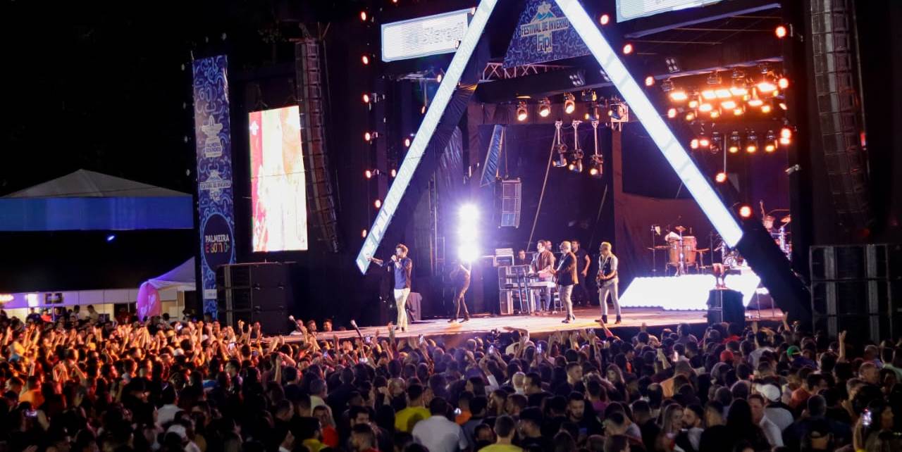 Festival de Inverno em Palmeira foi ao delírio nesta 5ª, com Roupa Nova e Calcinha Preta