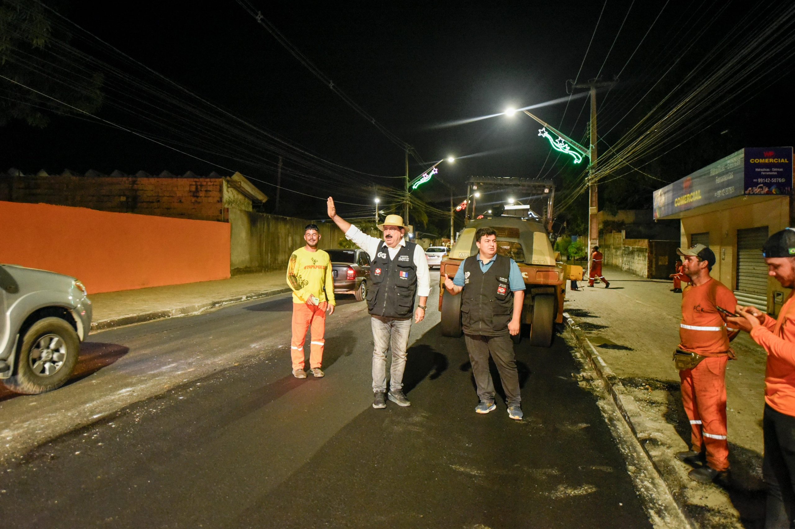 Em Rio Largo,prefeito e secretário fiscalizam implantação de sinalização na principal avenida da cidade