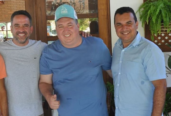 Henrique Vilela reúne seu grupo político para anunciar seu pré-candidato a prefeito de Porto de Pedras