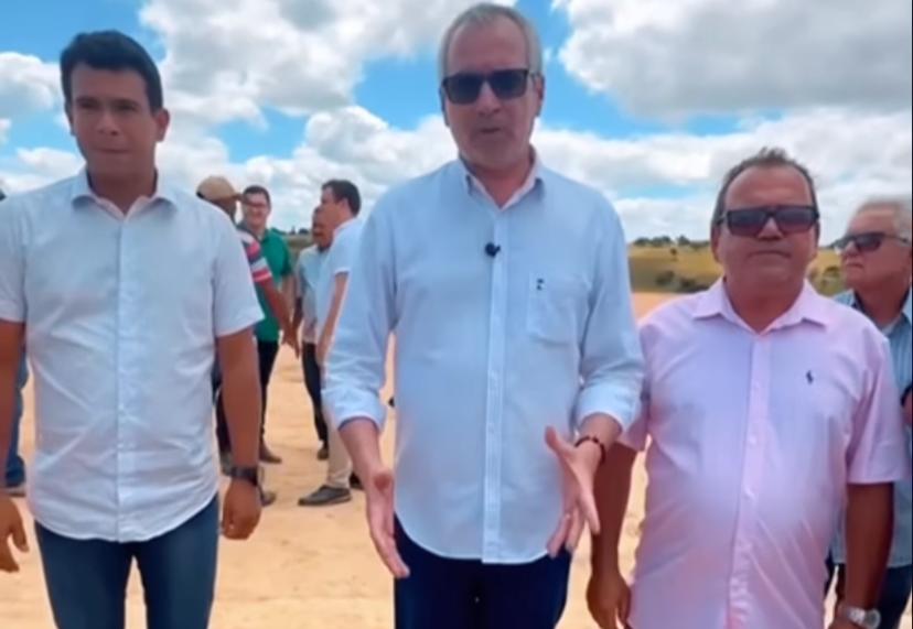 Prefeito de Chã Preta abre mês de dezembro autorizando construção de 86 casas para erradicar as de taipas