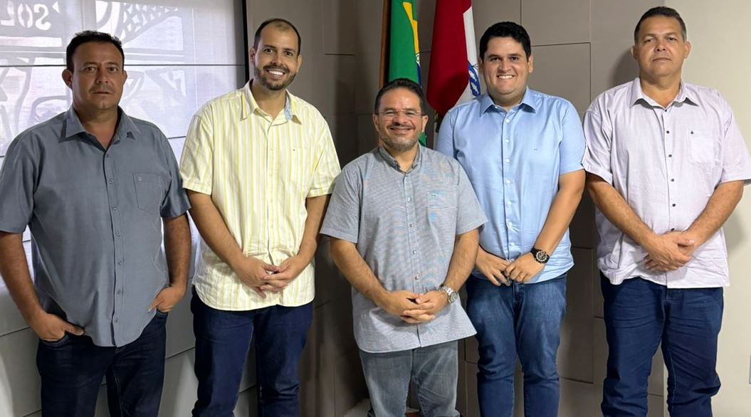 Vice-prefeito recebe apoio de Marcelo Victor para disputar Prefeitura de Quebrangulo
