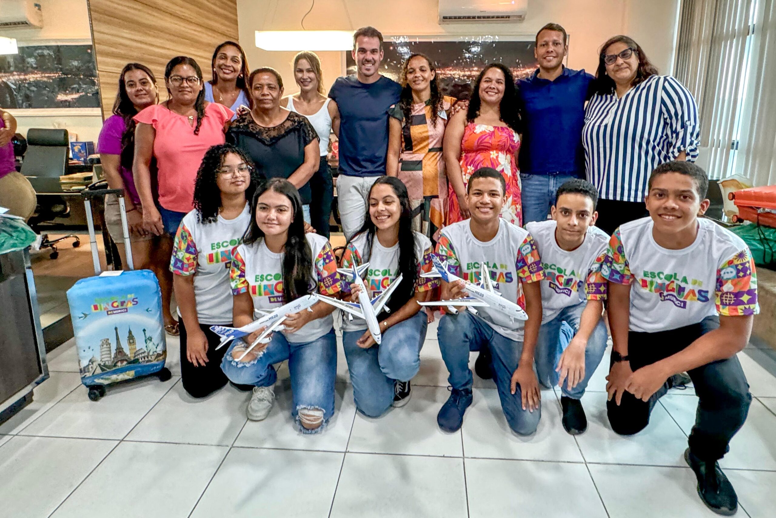 Os seis melhores estudantes de Murici/AL, da Escola de Língua do  Município embarcam para Londres para se aperfeiçoar no inglês