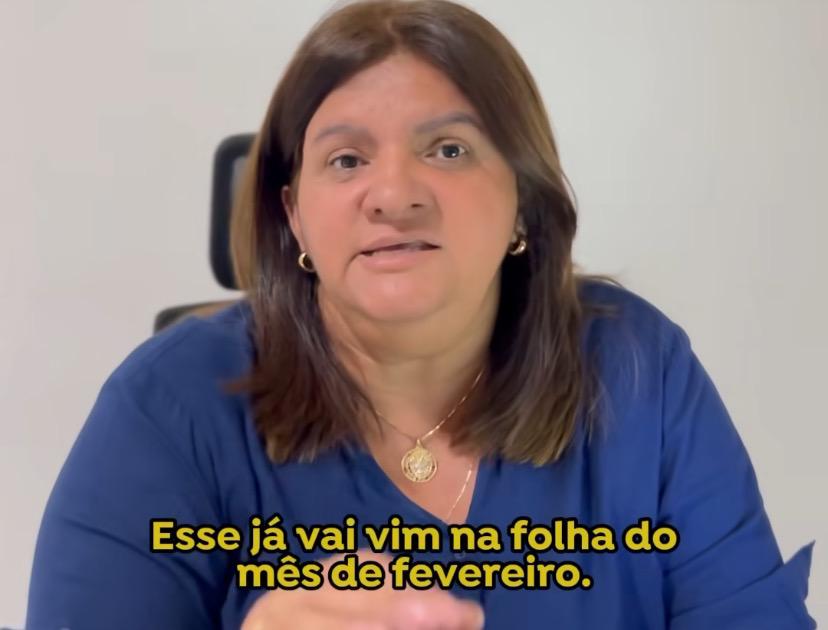 Prefeita de Delmiro antecipa reajuste da Educação e garante promover maior Carnaval sertanejo