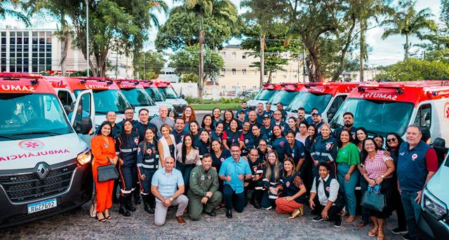 Beatriz Santana ressalta a importância da entrega de uma frota de ambulâncias para AL