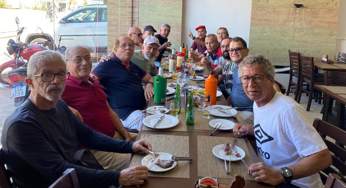 Ex-estudantes dos anos 70 e 80 provenientes das usinas alagoanas para Maceió promovem seu Primeiro Encontro