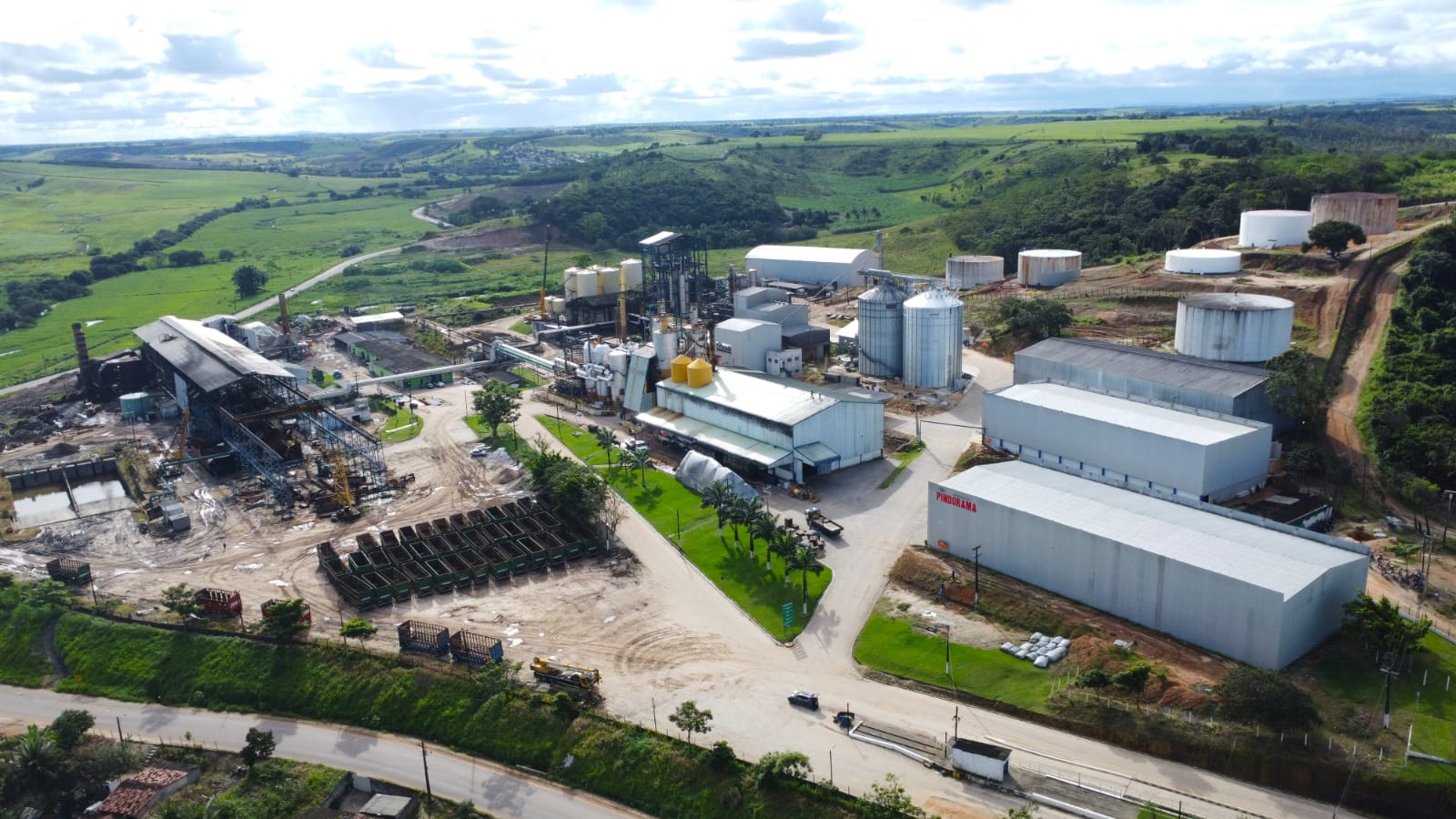Usina Pindorama somente na fabricação de etanol de grão, moeu 13.814,97 toneladas de milho e 25.190,77 de sorgo entre novembro e maio