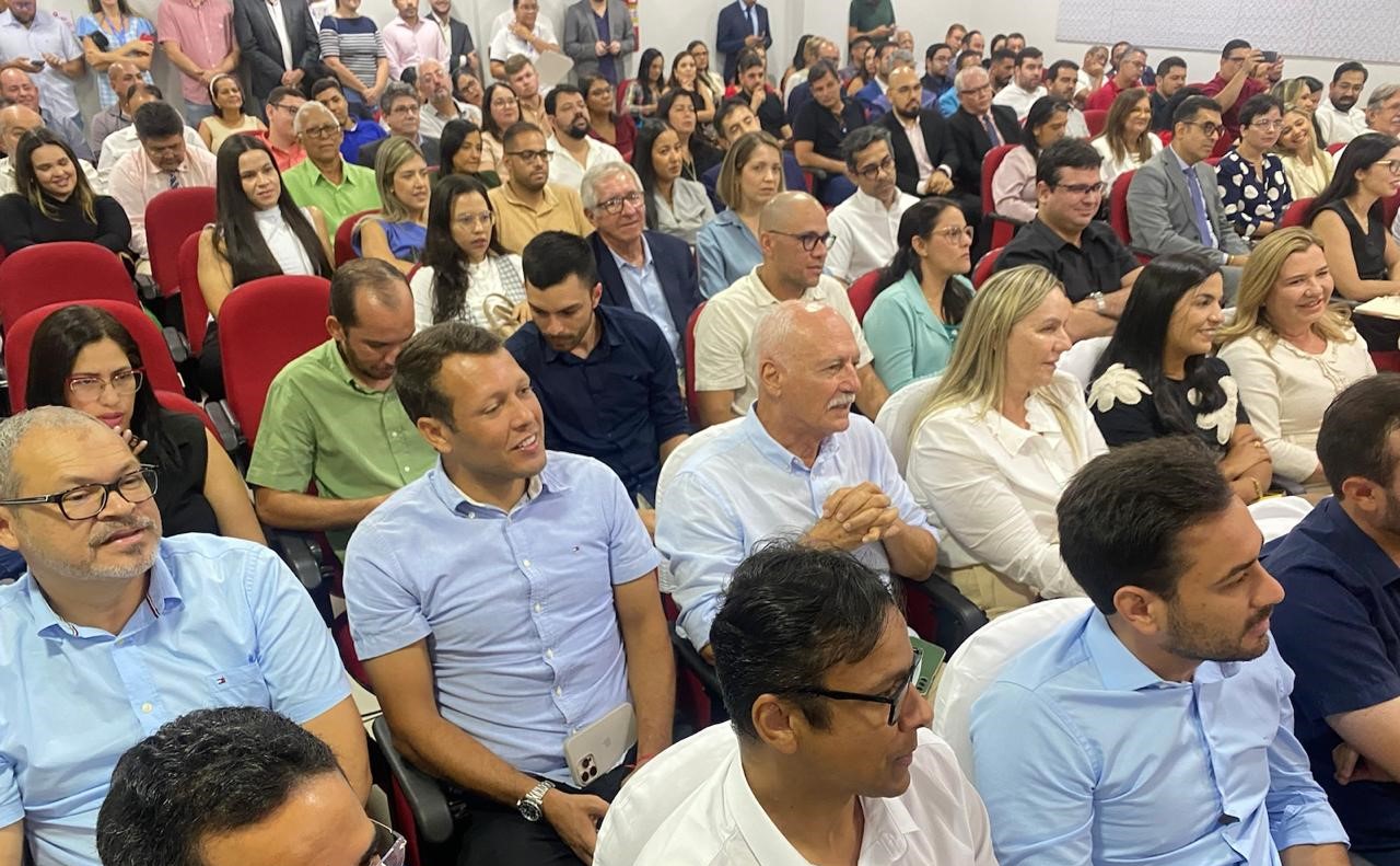 Prefeito de Murici ressalta importância de encontro na AMA e diz que sua cidade já entrou no clima carnavalesco