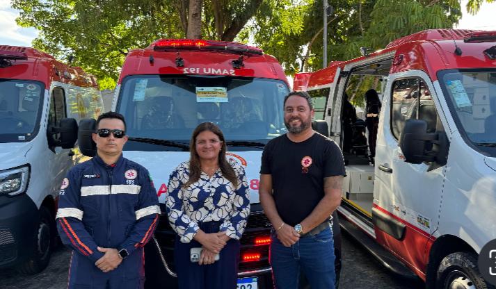 Nova ambulância do SAMU reforça atendimento em Delmiro Gouveia; prefeita agradece parcerias