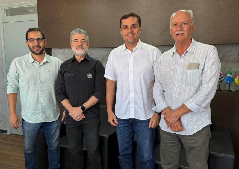 Prefeito e seu vice se reúnem com Flávio Saraiva para agradecer sistema de segurança adotado no Carnaval de Quebrangulo