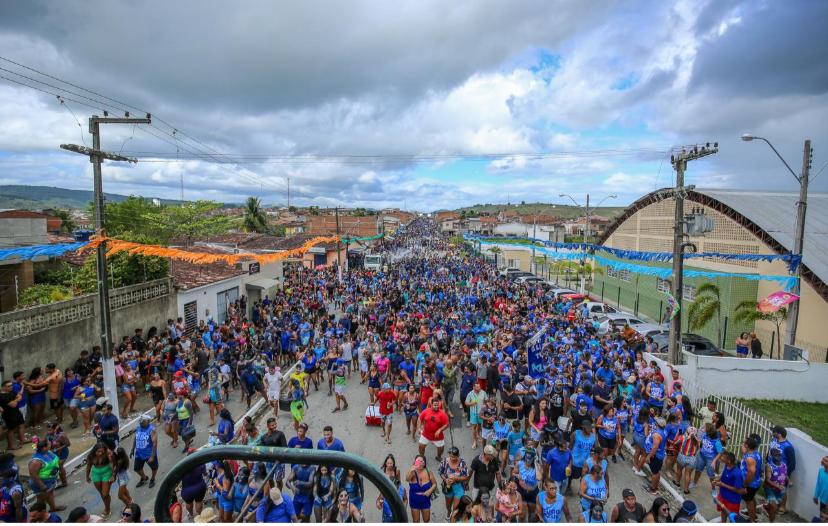 Murici registra mais uma grande festa carnavalesca em AL; em  meio aos 81 anos do bloco Tudo Azul