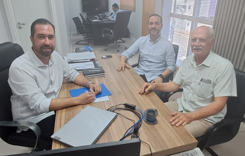 Quebrangulo firma parceria com a Desenvolve visando incrementar economia do município