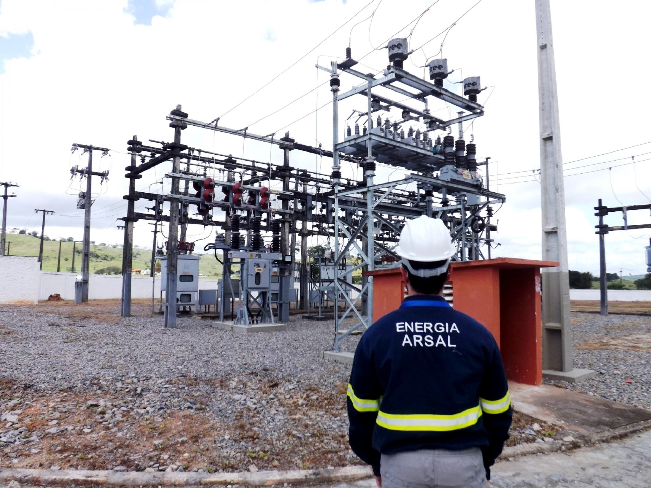Sobre drama das constantes quedas de energia elétrica em AL, Arsal aperta  Equatorial cobrando informações