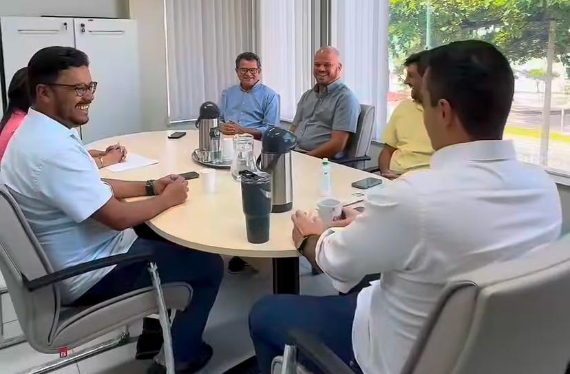 Bruno Teixeira discute demandas de Maribondo/AL em reunião com o DNIT