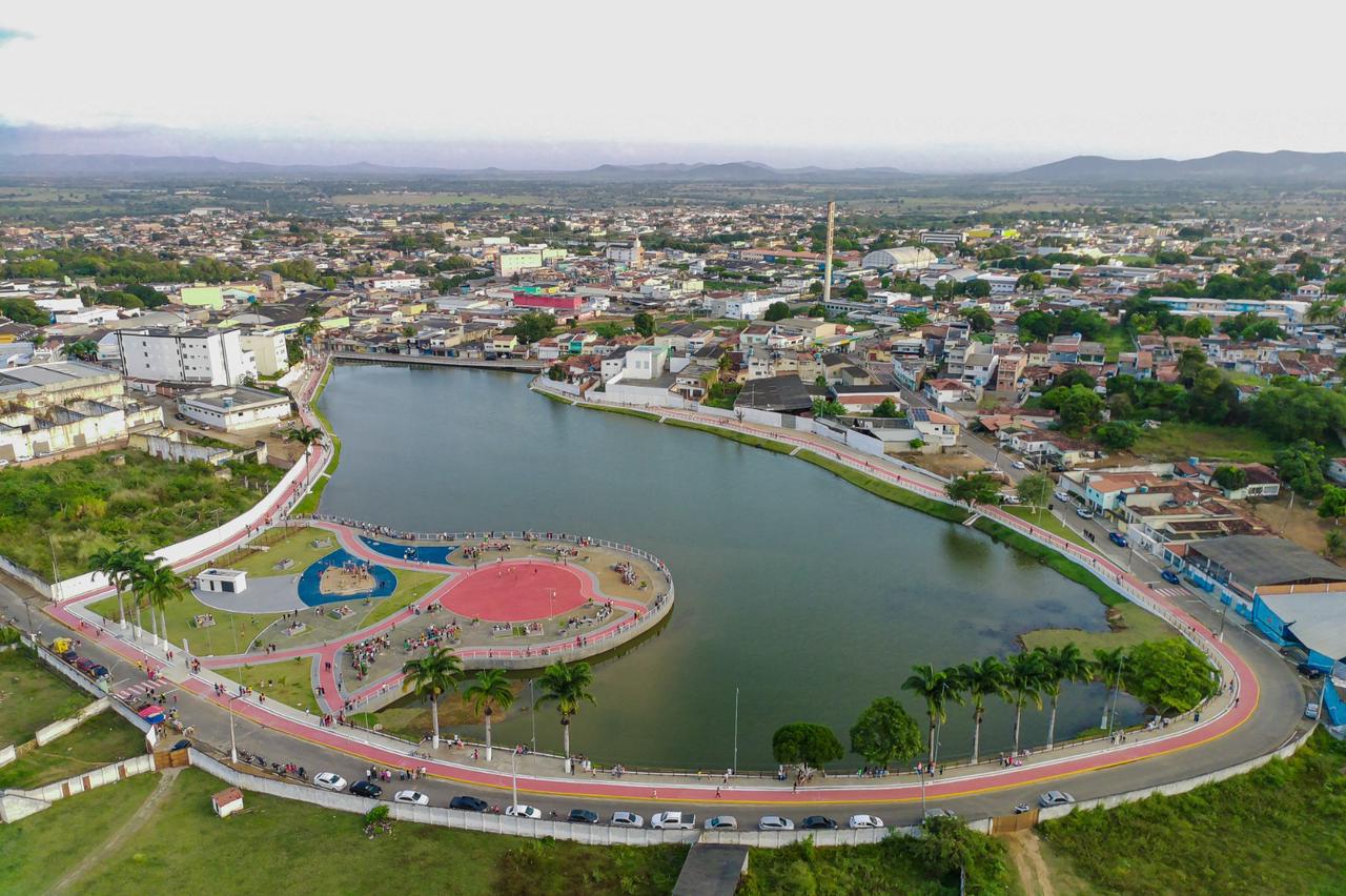 Reurbanização da Lagoa do Goiti é inaugurada; ambiente agora é um lindo cartão postal  de Palmeira/AL