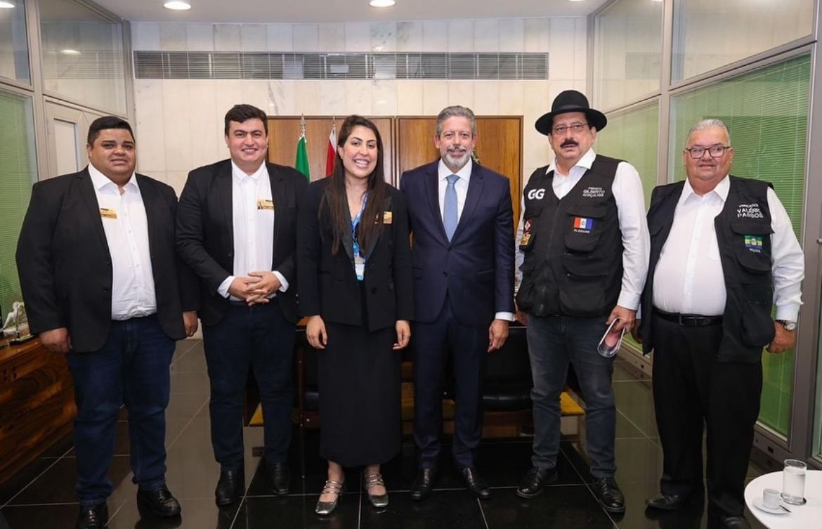 Em Brasília, Prefeito Gilberto Gonçalves e Carlos Gonçalves marcam presença no Seminário Novos Gestores